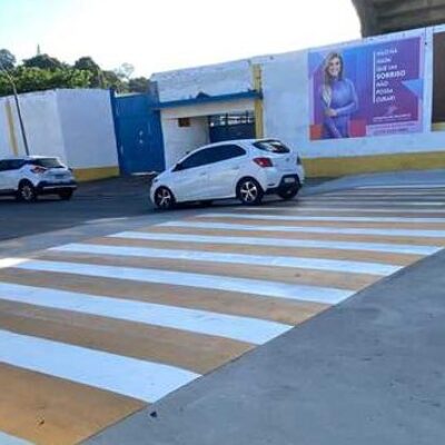 Novas faixas elevadas são instaladas em Ilhéus, promovendo mais segurança a pedestres e motoristas