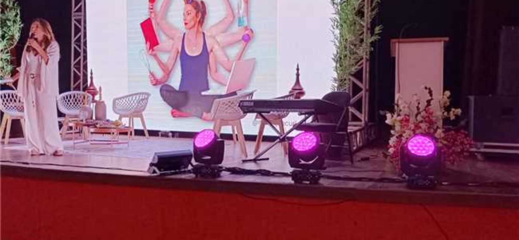 Monique Curi inspira plateia em palestra no 3° Seminário Delas para Elas