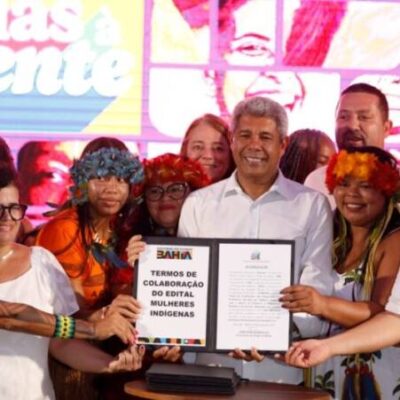 “Meu compromisso é garantir orçamento para assegurar direitos às mulheres”, diz Jerônimo em evento do 8 de março