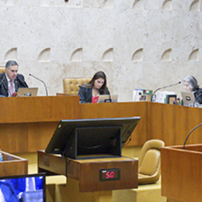Mãe não gestante em união homoafetiva tem direito à licença-maternidade, decide STF