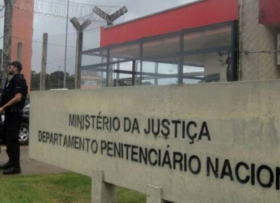 Ministério da Justiça faz rodízio de presos em penitenciárias federais