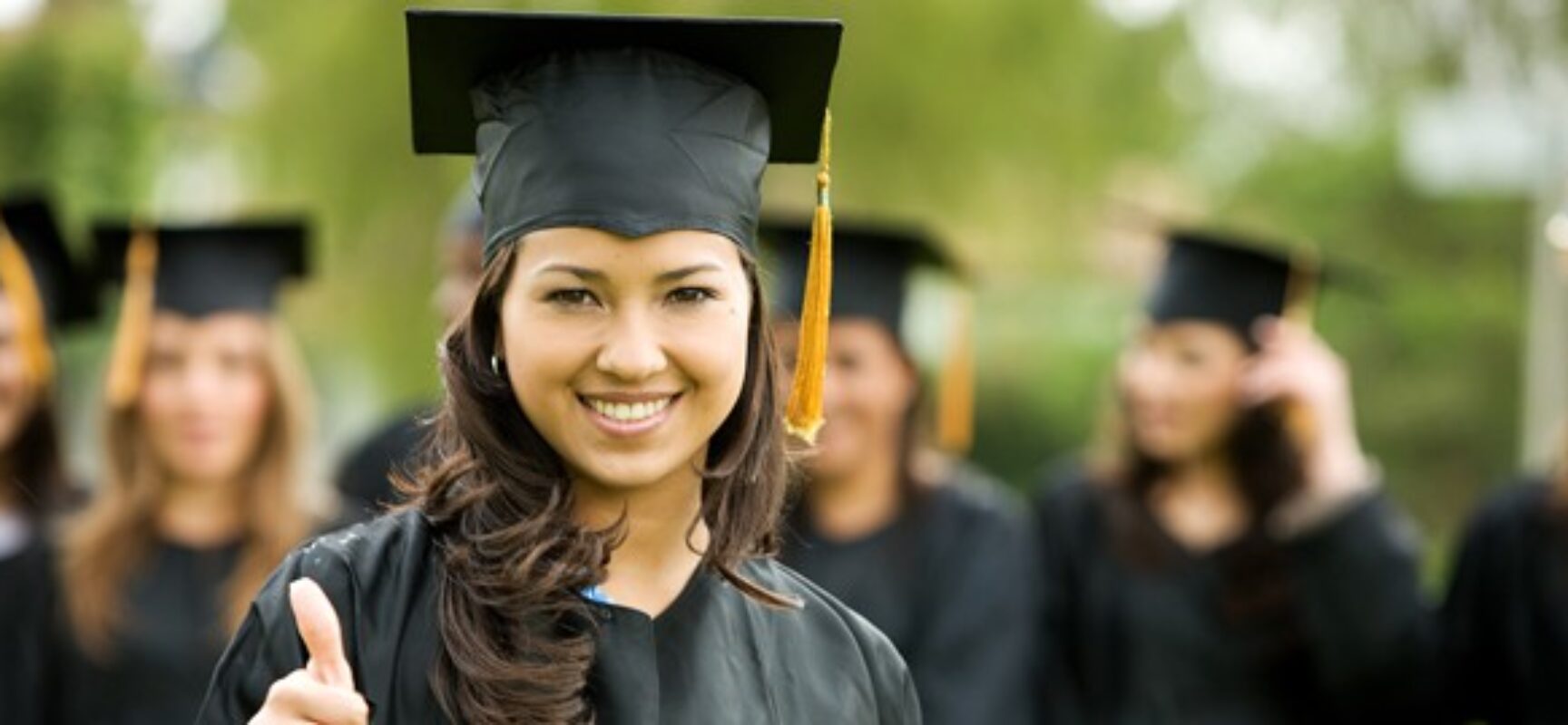 Mulheres são maioria no ensino superior no Brasil, aponta IBGE