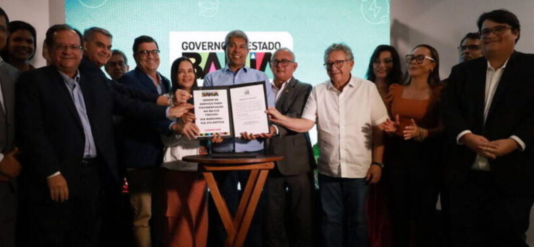 Jerônimo autoriza recuperação de 19 vias no Polo Industrial de Camaçari e o início dos cursos de qualificação para a BYD