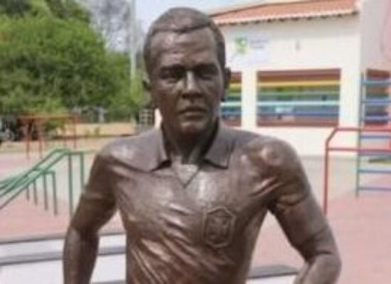 MP recomenda retirada de estátua de Daniel Alves em Juazeiro