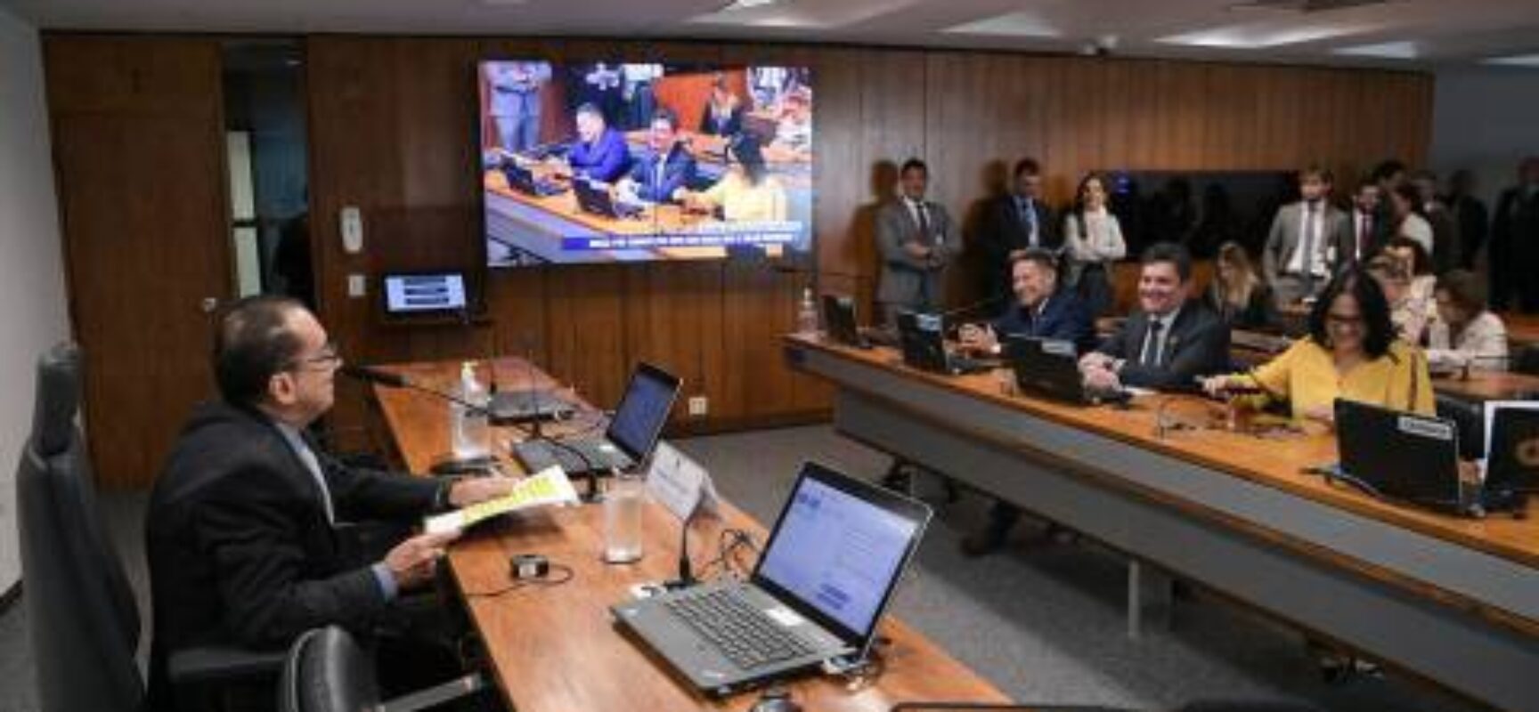 Comissão aprova multa em dobro para condenado por corrupção