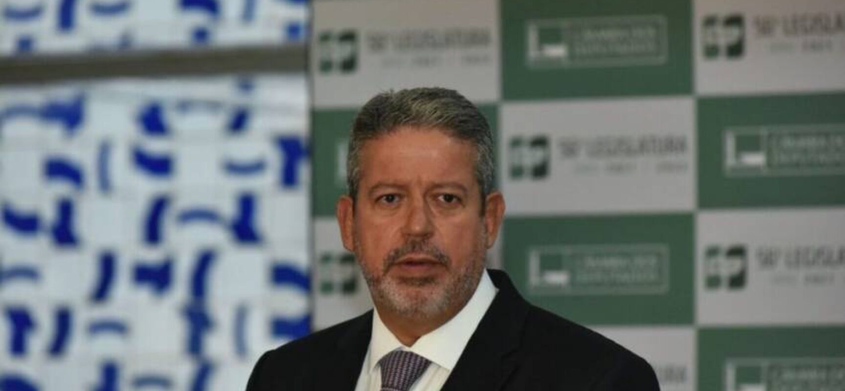 Lira sobe o tom e chama ministro da Articulação Política de “incompetente”