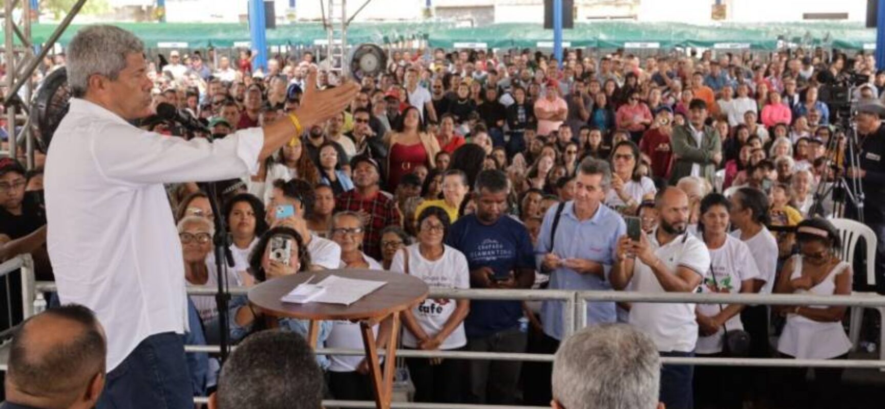 Domingo de entregas em Bonito. Obras esportiva, de mobilidade, de abastecimento e no mercado beneficiam moradores da Chapada Diamantina