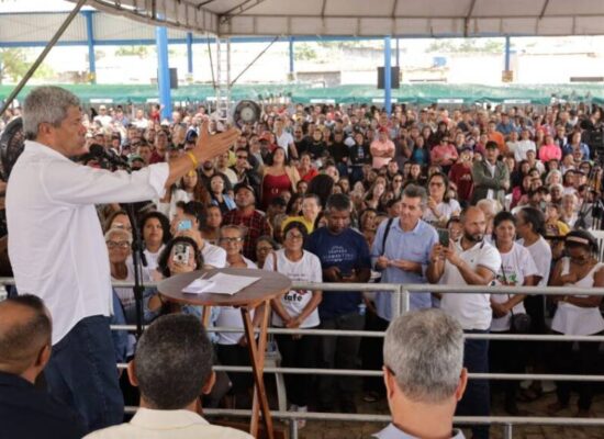 Domingo de entregas em Bonito. Obras esportiva, de mobilidade, de abastecimento e no mercado beneficiam moradores da Chapada Diamantina