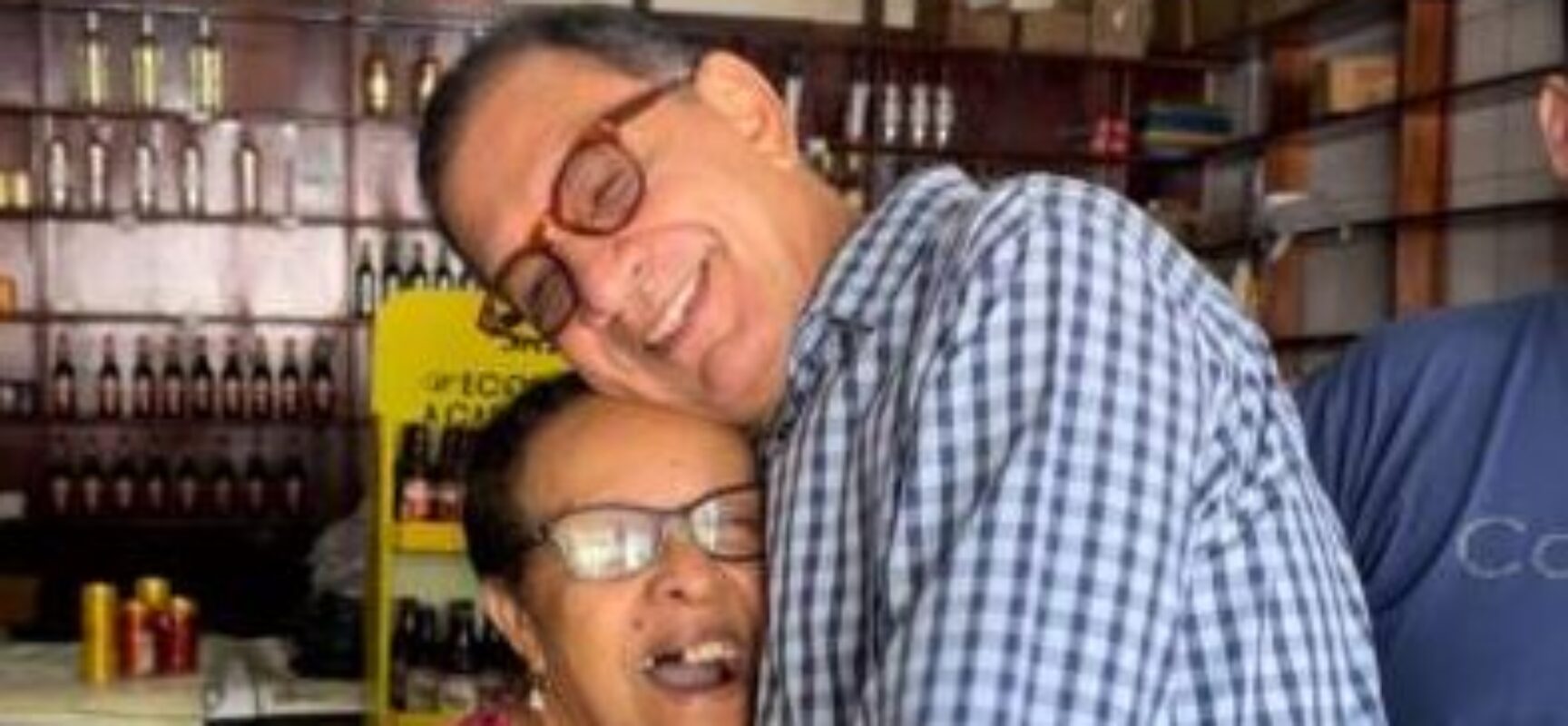 Ex-prefeito Jabes ouve reivindicações de comerciantes do Bairro do Malhado, em Ilhéus