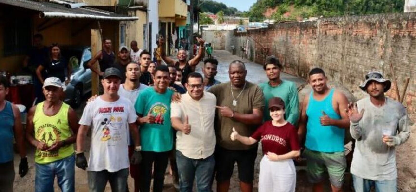 Pré-candidato Bento Lima recebe o apoio e carinho dos ilheenses