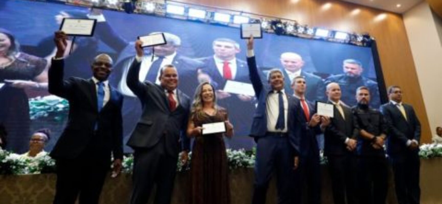 Polícia Civil forma 712 novos delegados, escrivães e investigadores