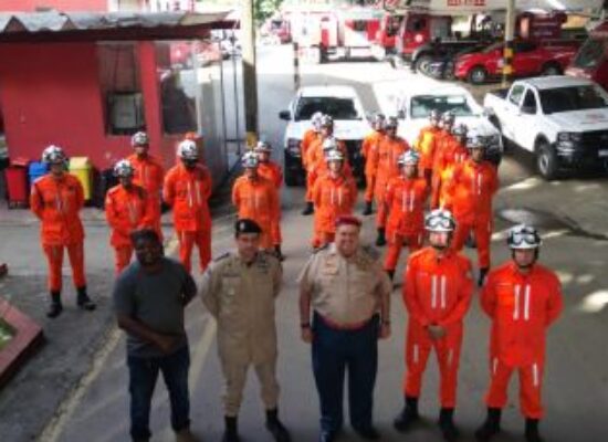 25 bombeiros da Bahia são enviados para ajudar vítimas no Rio Grande do Sul