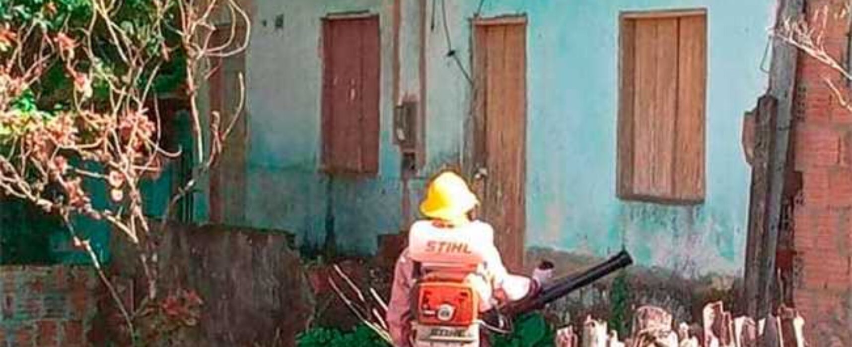 Prefeitura de Ilhéus realiza ação de combate à dengue no distrito do Banco Central