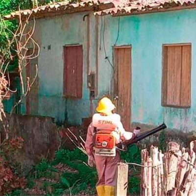 Prefeitura de Ilhéus realiza ação de combate à dengue no distrito do Banco Central