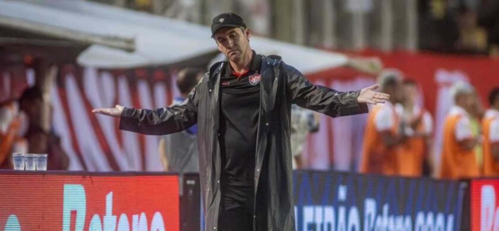 Condé reconhece entrega da equipe e avalia início no Brasileirão: “Preocupante”