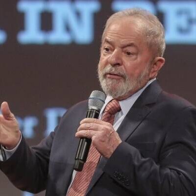 Lula pede liberdade para jornalista Julian Assange, fundador do WikiLeaks
