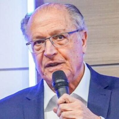 “Não criamos o problema,”, diz Alckmin sobre tarifa de Trump