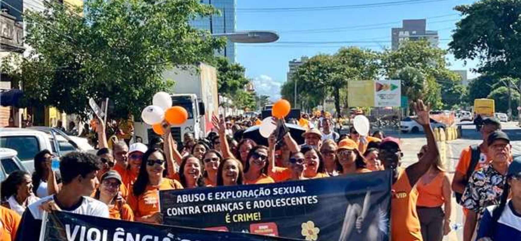 Caminhada marca mobilização de Combate ao Abuso e Exploração Sexual de Crianças e Adolescentes