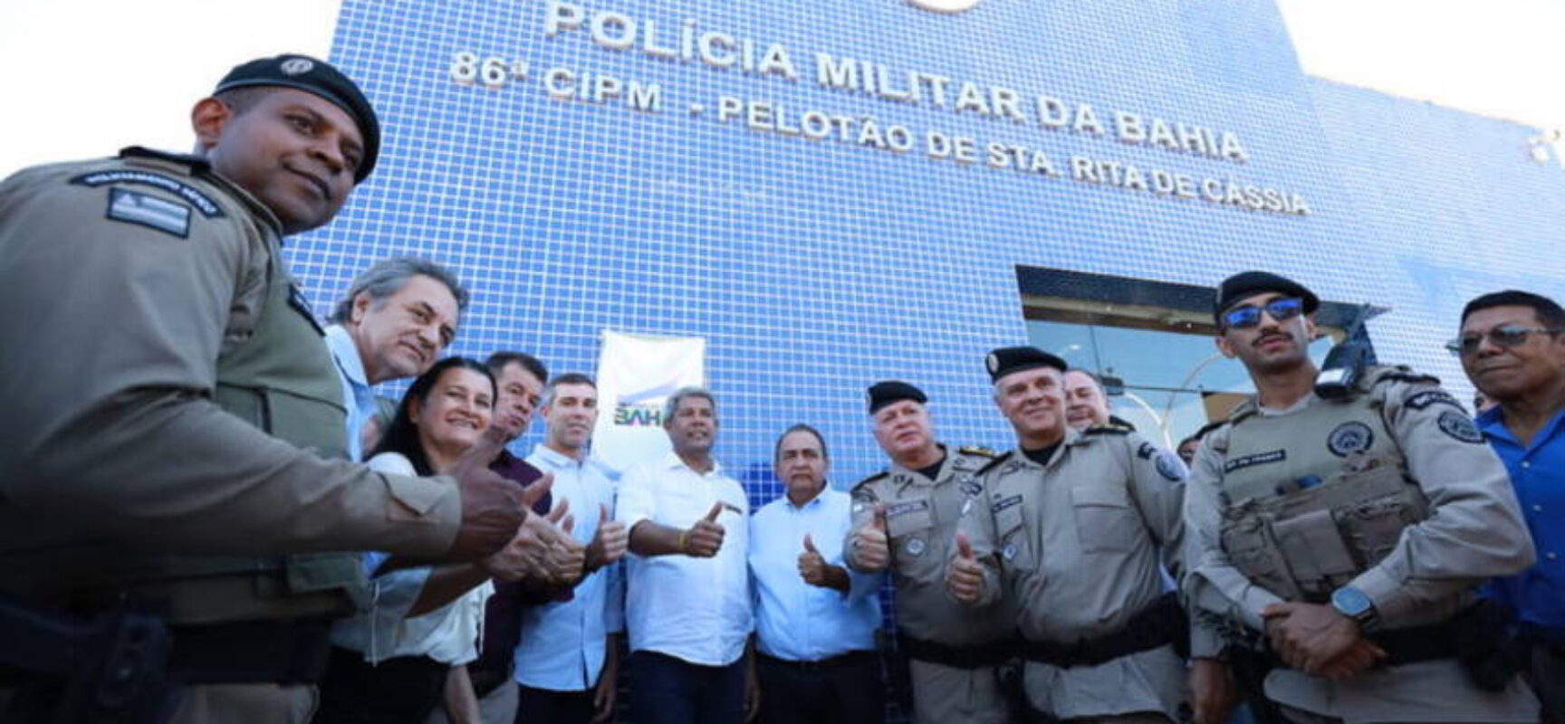 Jerônimo entrega novas sedes da delegacia e do pelotão de Santa Rita de Cássia
