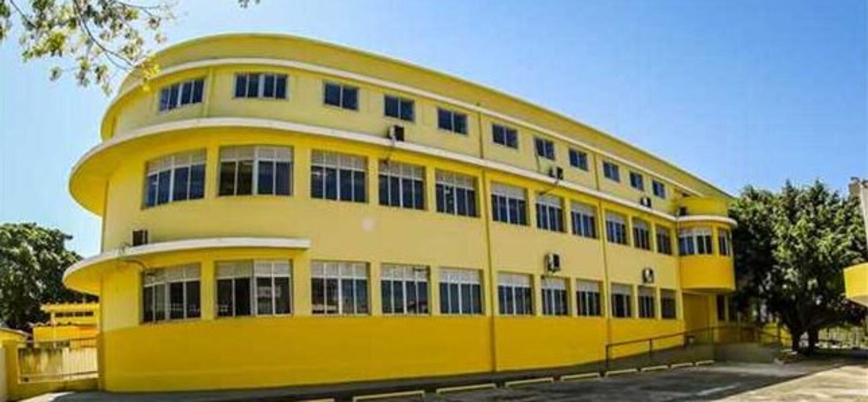 ILHÉUS: Nota de Esclarecimento da Seinfra sobre o real estado do telhado do IME