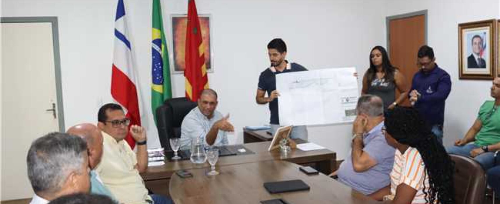 Com ordem de serviço assinada, comunidade do Alto da Tapera vai receber obras de infraestrutura