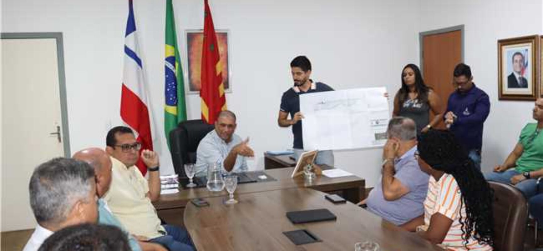 Com ordem de serviço assinada, comunidade do Alto da Tapera vai receber obras de infraestrutura