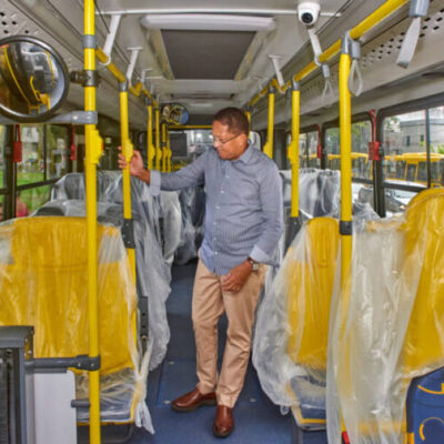 Prefeitura investe na qualidade do transporte público de Itabuna com a entrega de 35 novos ônibus aos usuários