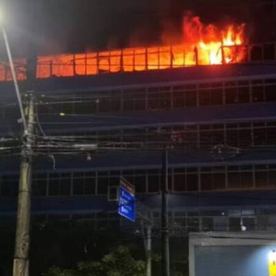 Prédio do Conselho Estadual de Educação é atingido por incêndio em Salvador