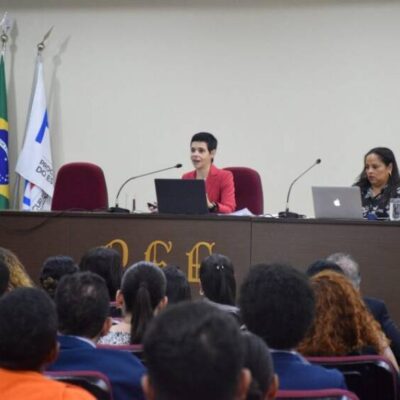 PGE-BA reúne servidores para discutir condutas de agentes públicos no período eleitoral 2024