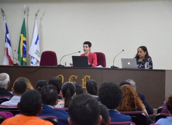 PGE-BA reúne servidores para discutir condutas de agentes públicos no período eleitoral 2024