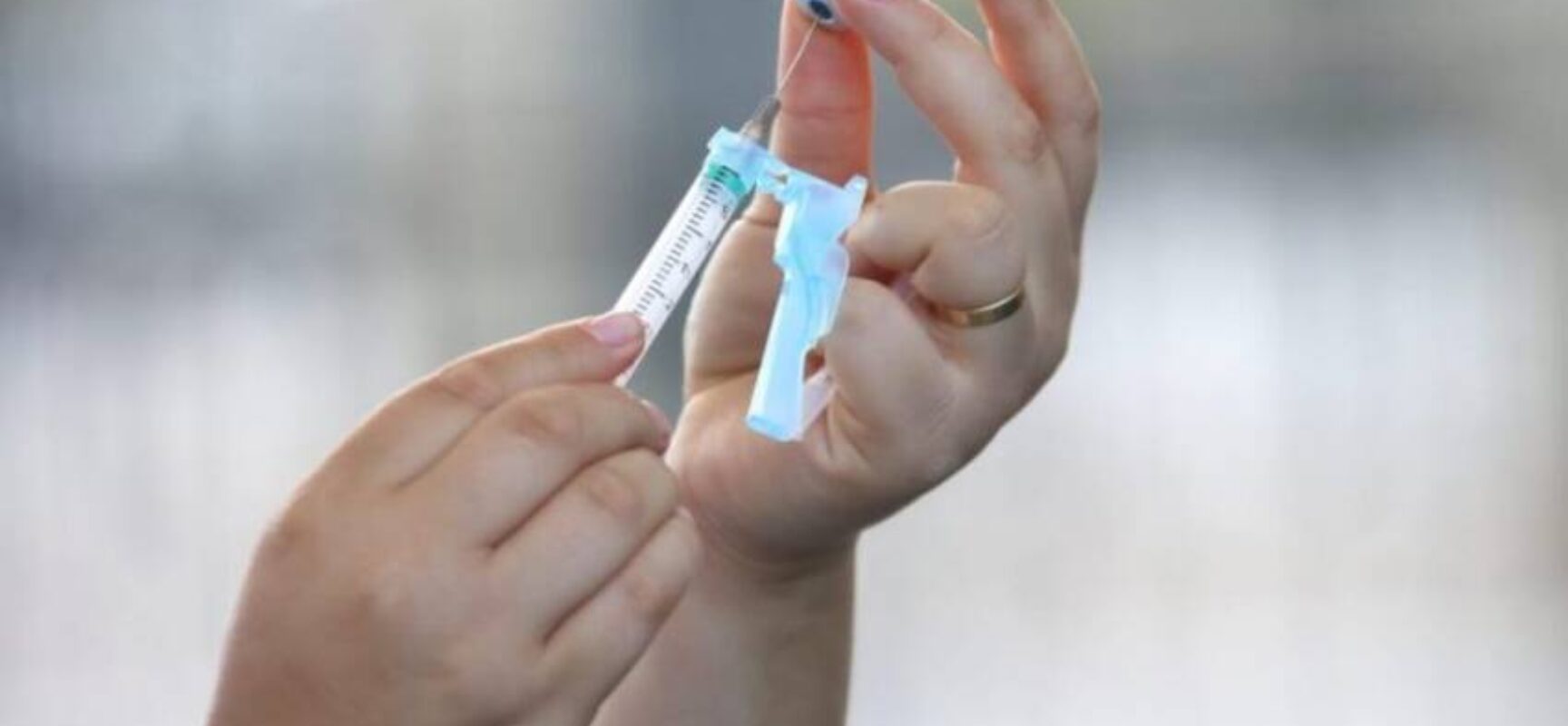 Bahia recebe remessa com 72 mil doses de vacina contra Covid-19