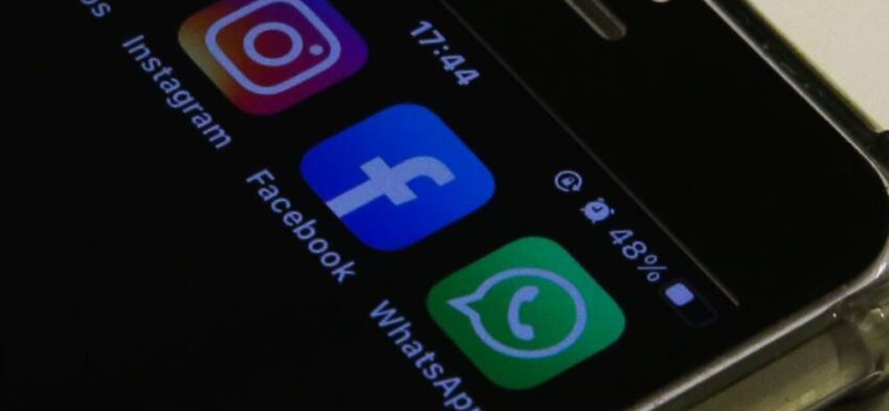 Justiça do RS determina retirada de notícias falsas do Facebook