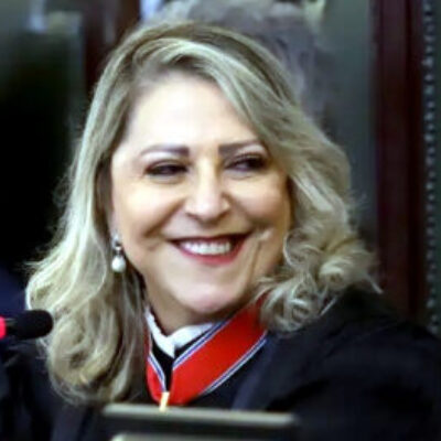 Governadora em exercício assina termo para abertura de mais de 40 Salas Elas à Frente no interior da Bahia