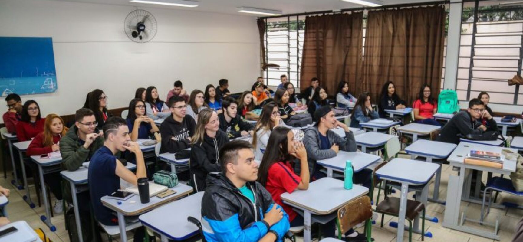 Comissão discute renegociação de dívidas de estudantes com o Fies