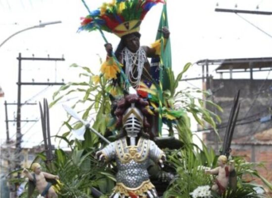 Decoração para o 2 de Julho começa a ser instalada em Salvador