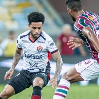 Vitória bate o Fluminense no Maracanã, quebra jejum e sai da zona de rebaixamento