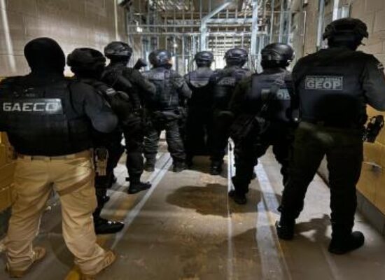 Operação atinge principal líder de facção criminosa de tráfico de drogas da Região Metropolitana de Salvador Operação atinge principal líder de facção criminosa de tráfico de drogas da Região Metropolitana de Salvador