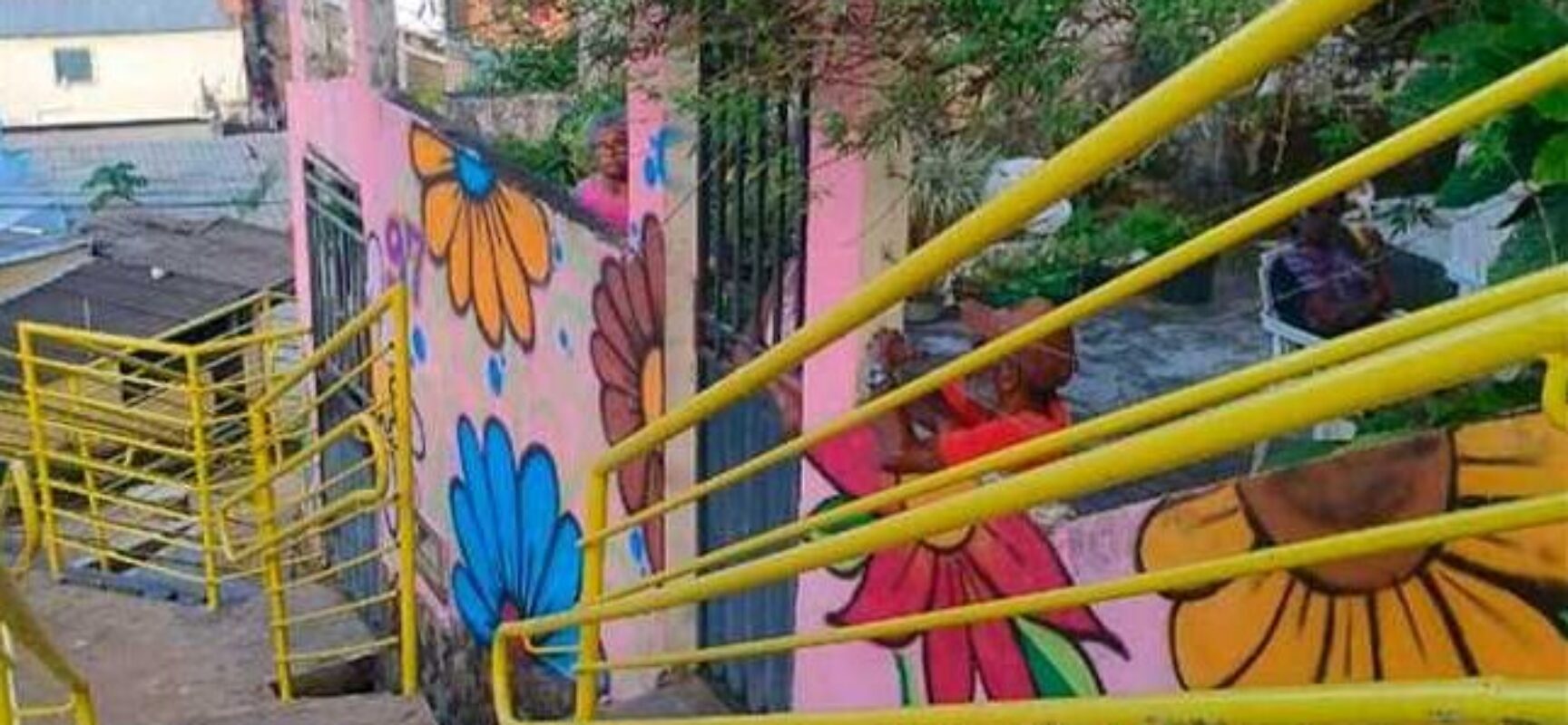 Mutirões de saúde e social marcam entrega de escadaria no Alto do Coqueiro