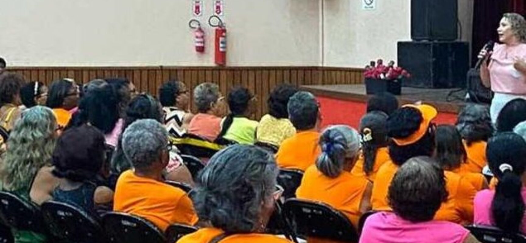 Prefeitura de Ilhéus promove conscientização sobre violência contra idosos no Junho Violeta