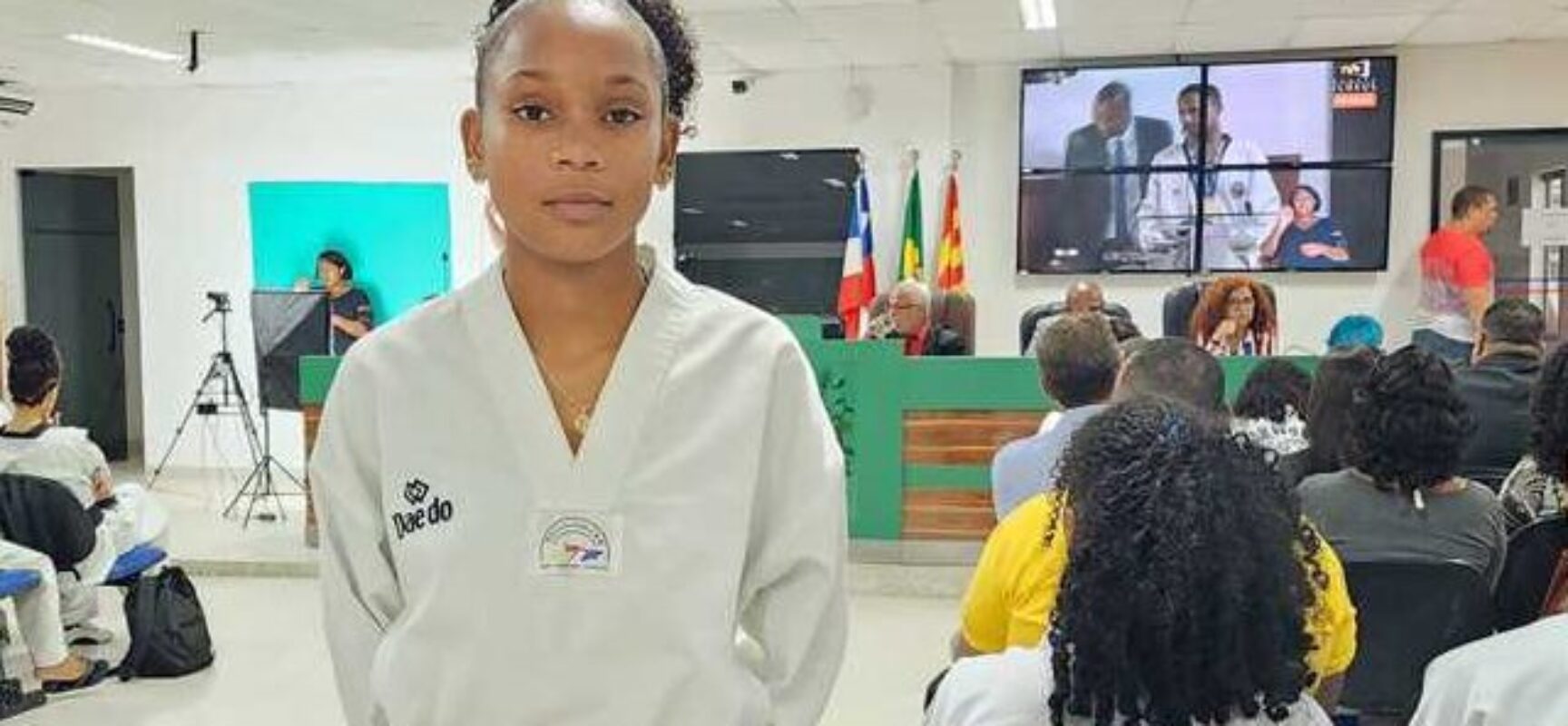 Câmara destaca conquista de Luara na Copa do Nordeste de Taekwondo
