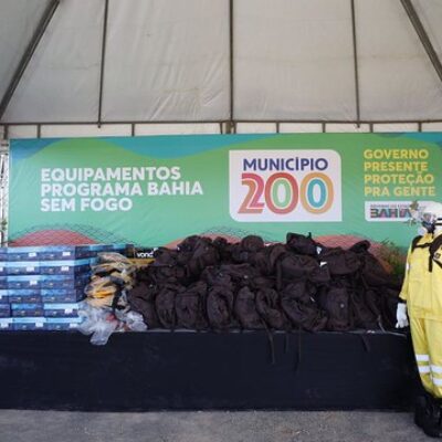 Em São Desidério, Caravana Bahia Sem Fogo ganha reforço com entrega de equipamentos