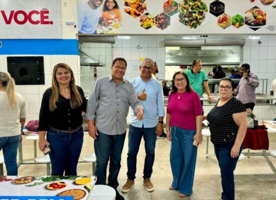 Prefeito Augusto Castro vistoria Restaurante Popular antes da reabertura amanhã