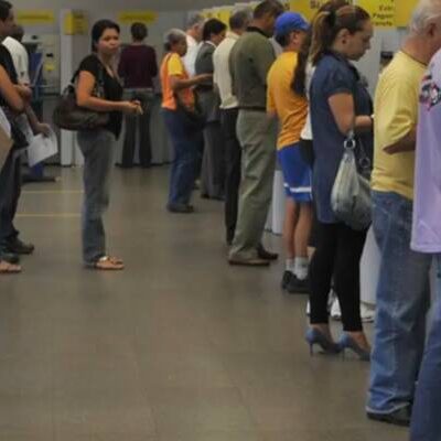 Extratos bancários vão ser padronizados a partir desta segunda-feira