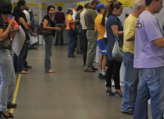 Extratos bancários vão ser padronizados a partir desta segunda-feira