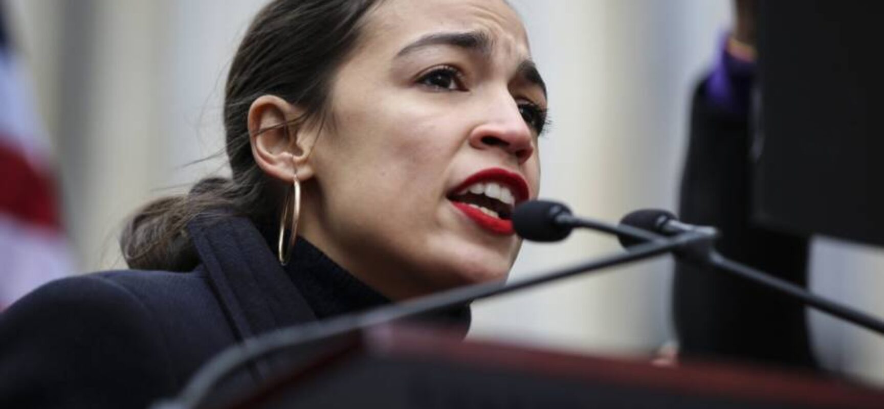 Deputada solicita impeachment de juízes conservadores da Suprema Corte dos EUA