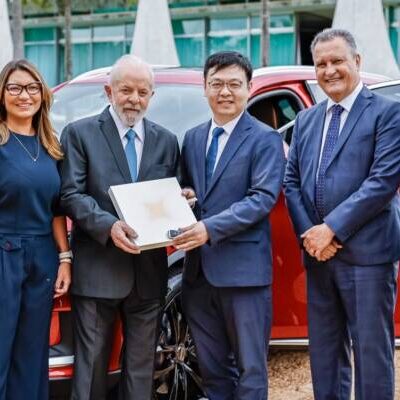 Governo federal deve autorizar BYD a herdar benefícios fiscais da extinta Ford na Bahia