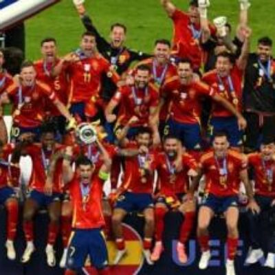 Espanha bate a Inglaterra e é campeã da Eurocopa