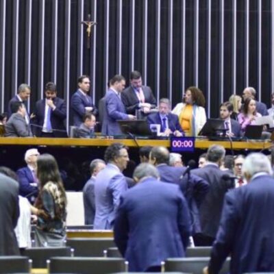 Câmara dos Deputados aprova destinação de 5% de emendas parlamentares a catástrofes