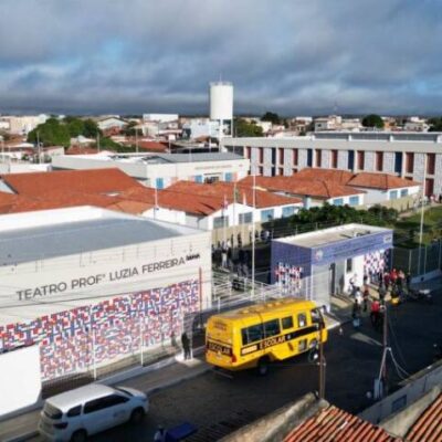 Colégio de tempo integral inaugurado em Poções, neste sábado (6), atenderá mil estudantes