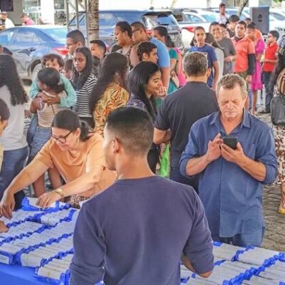 Prefeitura de Itabuna doa mais de dois mil óculos de grau para alunos da Rede Municipal de Ensino